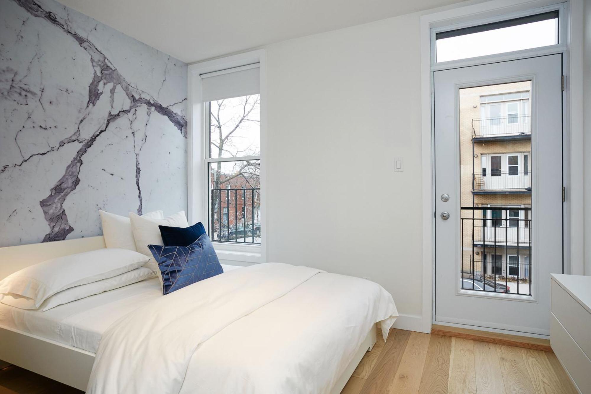 Explore Montreal From Sleek Contemporary Apartment By Den Stays Chambre photo